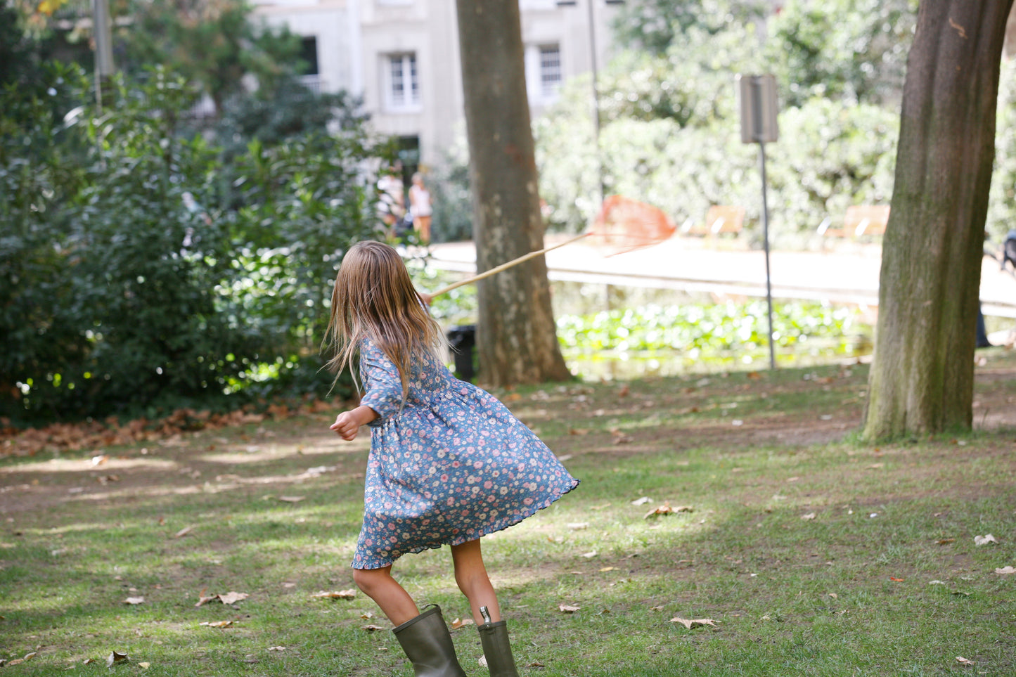 VESTIDO VILMA FLORES AZUL