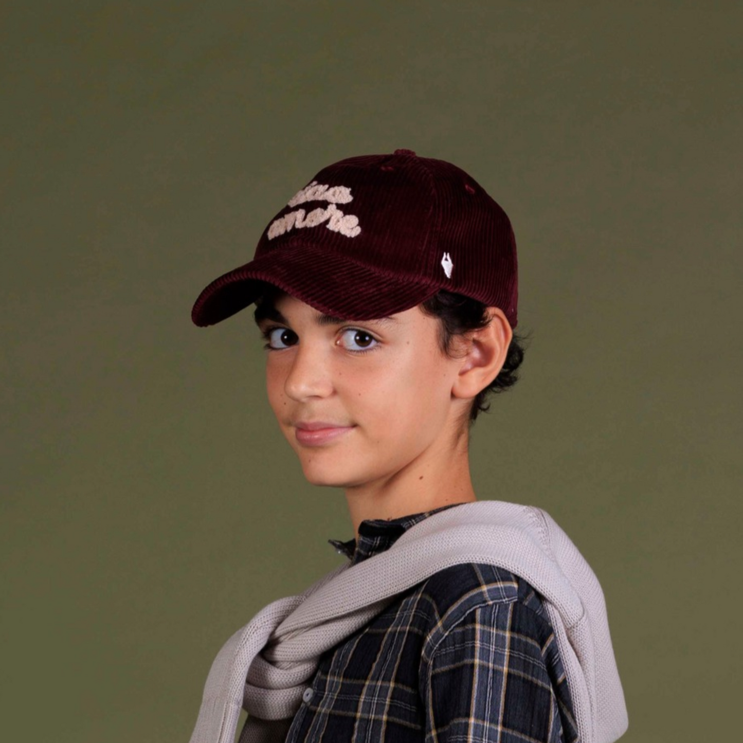 GORRA PANA GRANATE